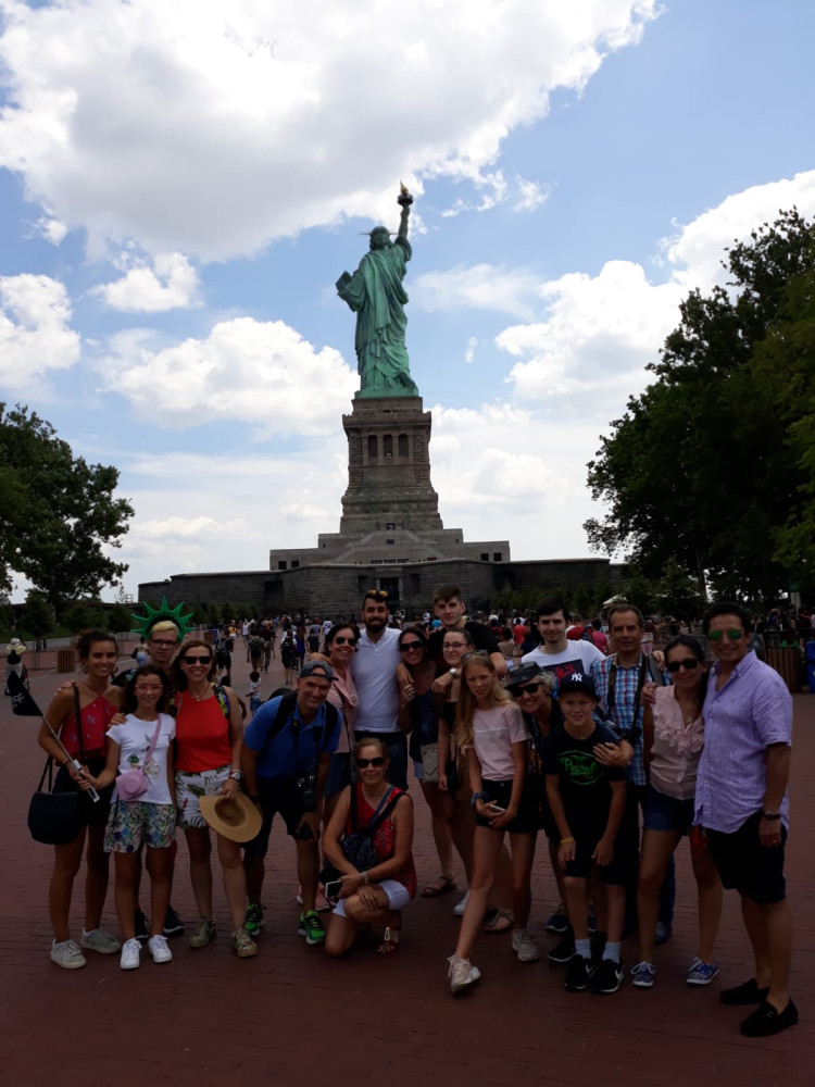 Statue of Liberty and Ellis Island Guided Tour