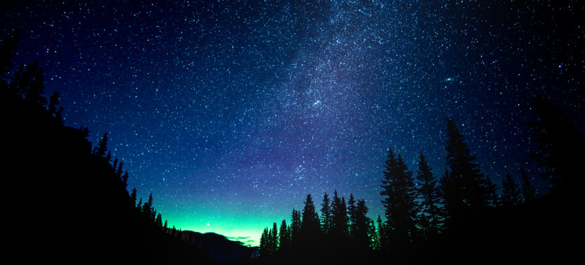 Sunset and Stargazing Tour at Moraine Lake