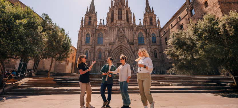 360º Barcelona SkyWalk: Old Town Walking, Helicopter Flight & Boat Ride, photo 3 of 18