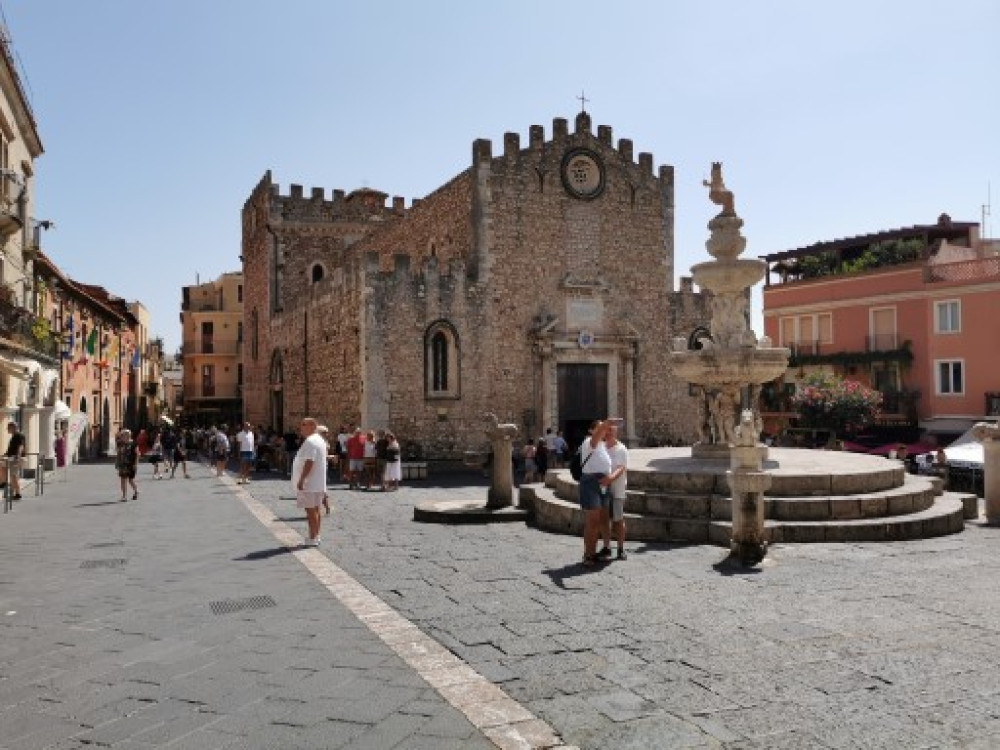 Taormina And Castelmola Tour From Giardini Naxos