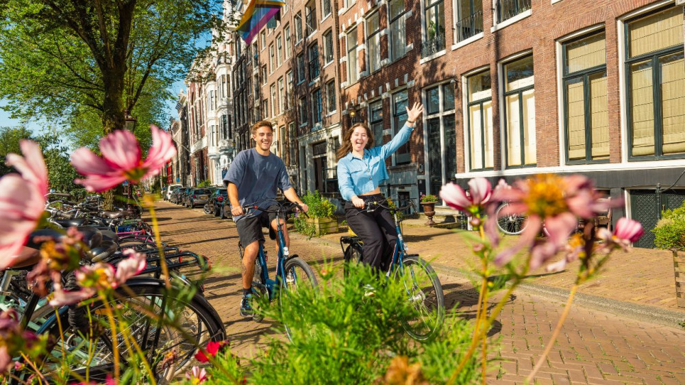 One Hour Bike Rental - From Rembrandt Square