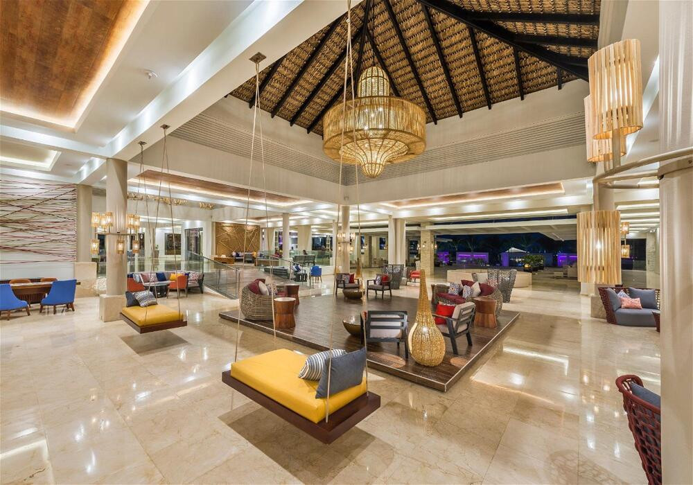 Private Transfer from Chic Royalton Punta Cana to Santo Domingo Airport