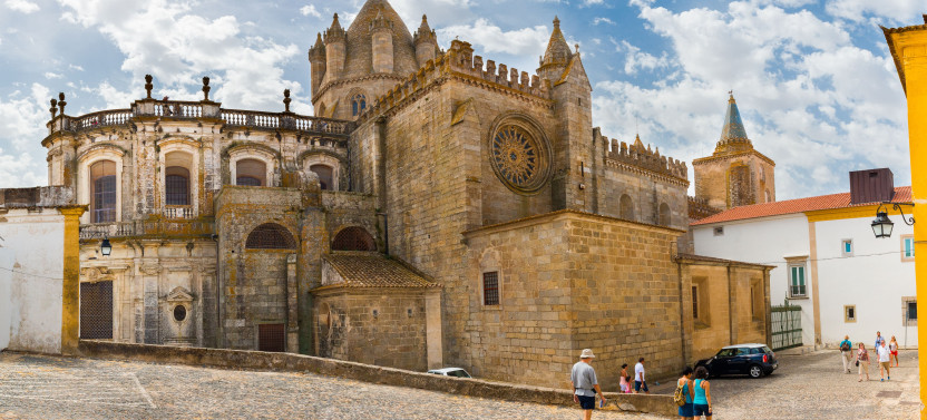 Small Group Évora Historical & Alentejo Wine Tour