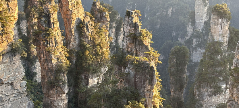 2-Day Mini Group Zhangjiajie Tour: Avatar Mountain & Glass Bridge