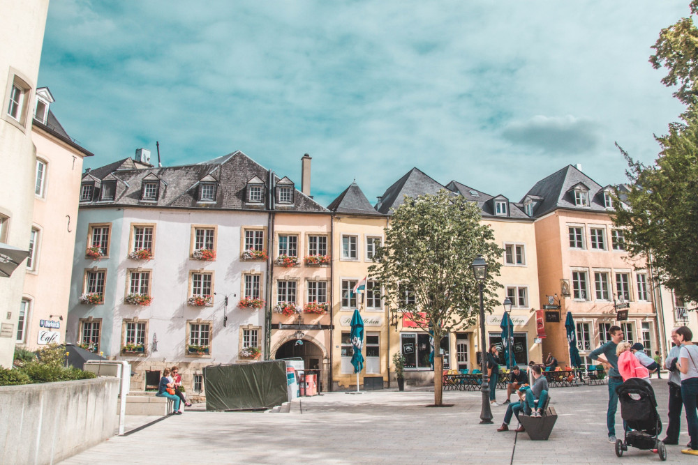 Luxembourg City Walking And Wine Tasting Tour
