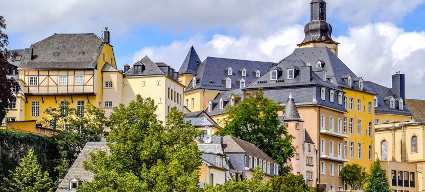 Luxembourg City Walking And Wine Tasting Tour