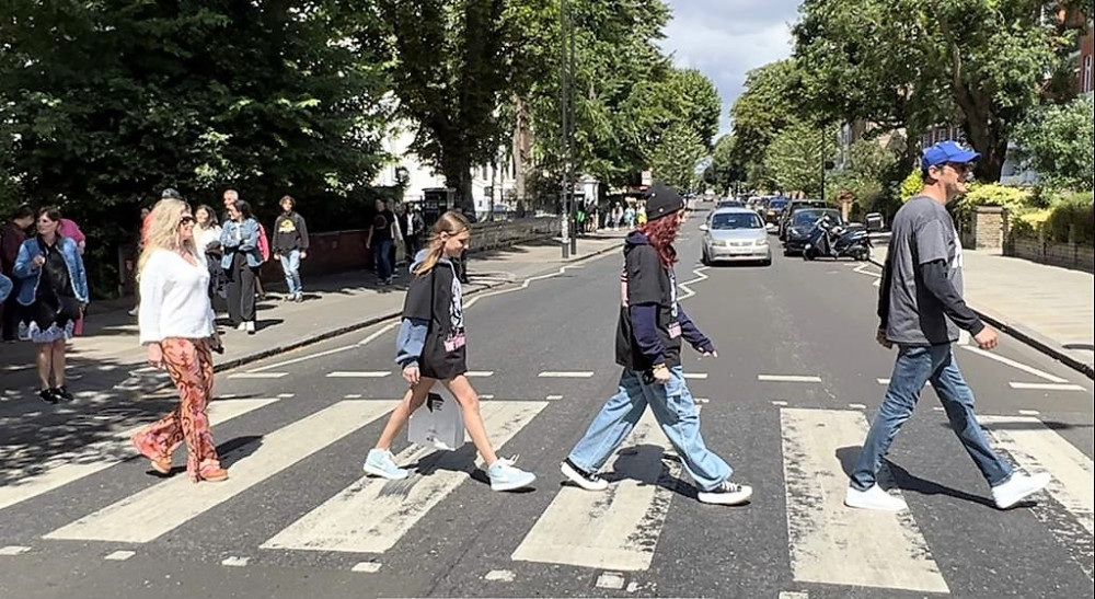 Rock And Pop Taxi Tour
