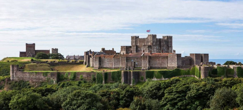 Canterbury, Dover Castle and White Cliffs Guided Day Trip from London