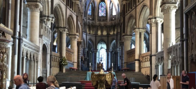 Canterbury, Dover Castle and White Cliffs Guided Day Trip from London