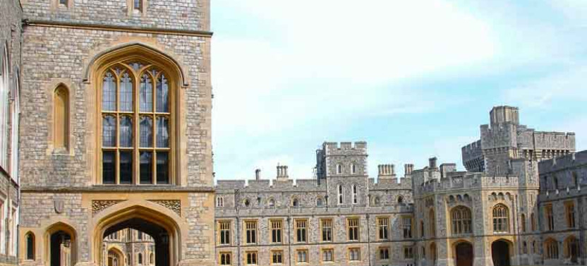 Stonehenge and Windsor Castle Tour from London with Entry Tickets