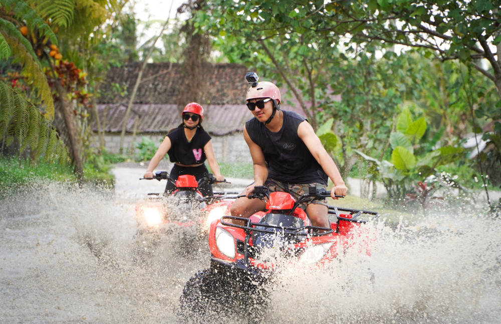 Kuber ATV Bali Through Waterfall and Long Ancient Tunnel