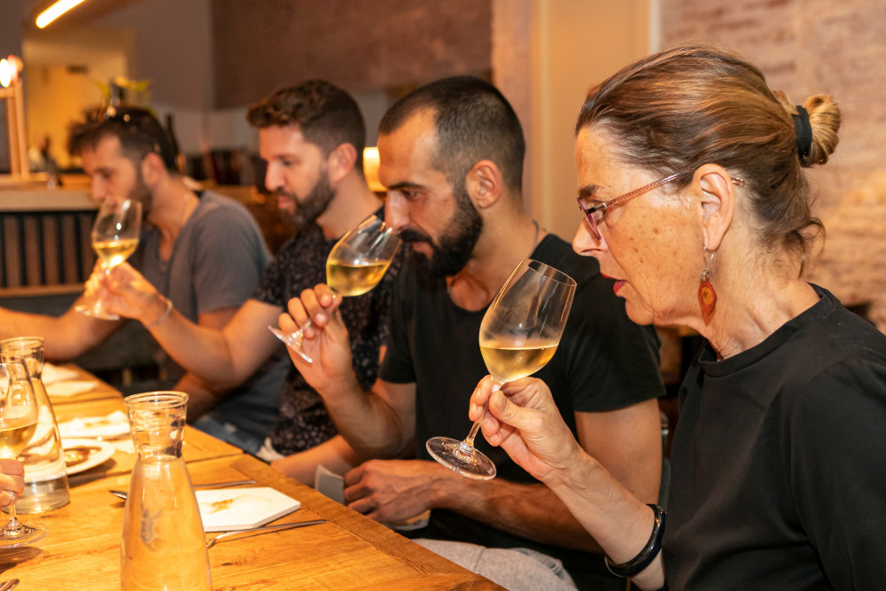 Barcelona El Born Gourmet Food & Wine Tasting Small Group Tour