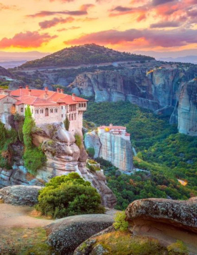 Meteora Monasteries from Volos - Private Shore Excursion with Port Pickup