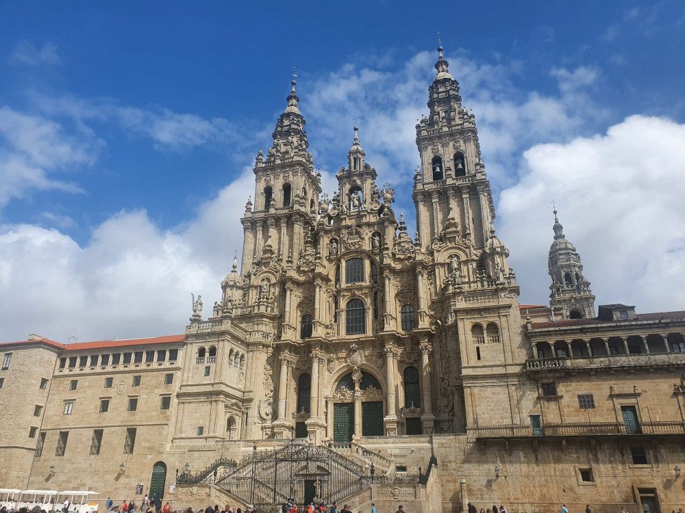 Porto to Santiago de Compostela with Stops up to 4 Cities