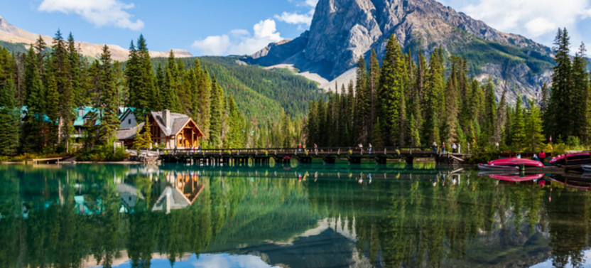 Custom Private Tour: Banff, Moraine Lake, Lake Louise & Beyond