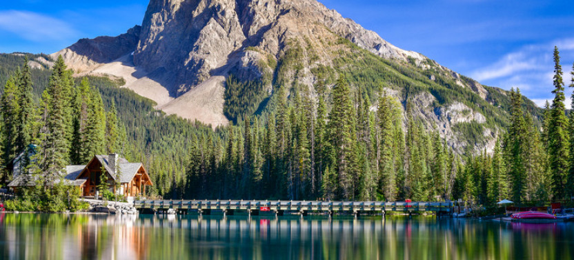 Custom Private Tour: Banff, Moraine Lake, Lake Louise & Beyond