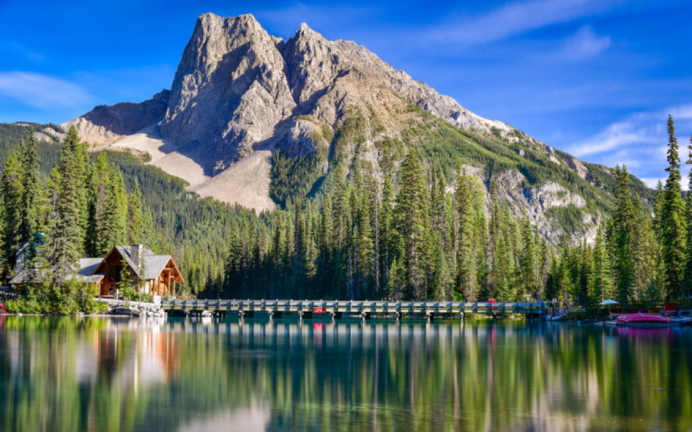 Custom Private Tour: Banff, Moraine Lake, Lake Louise & Beyond