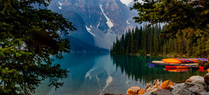 Custom Private Tour: Banff, Moraine Lake, Lake Louise & Beyond