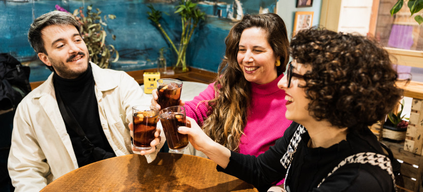 Barcelona Food Tour with Tapas & Drinks with a Local