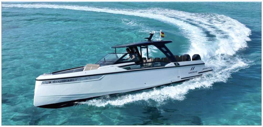Tour of Cannes & the Islands Cruise (4 hours)