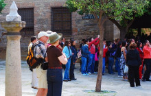 YANNAT TRAVEL GROUP2