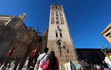 YANNAT TRAVEL GROUP3
