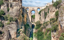 YANNAT TRAVEL GROUP3