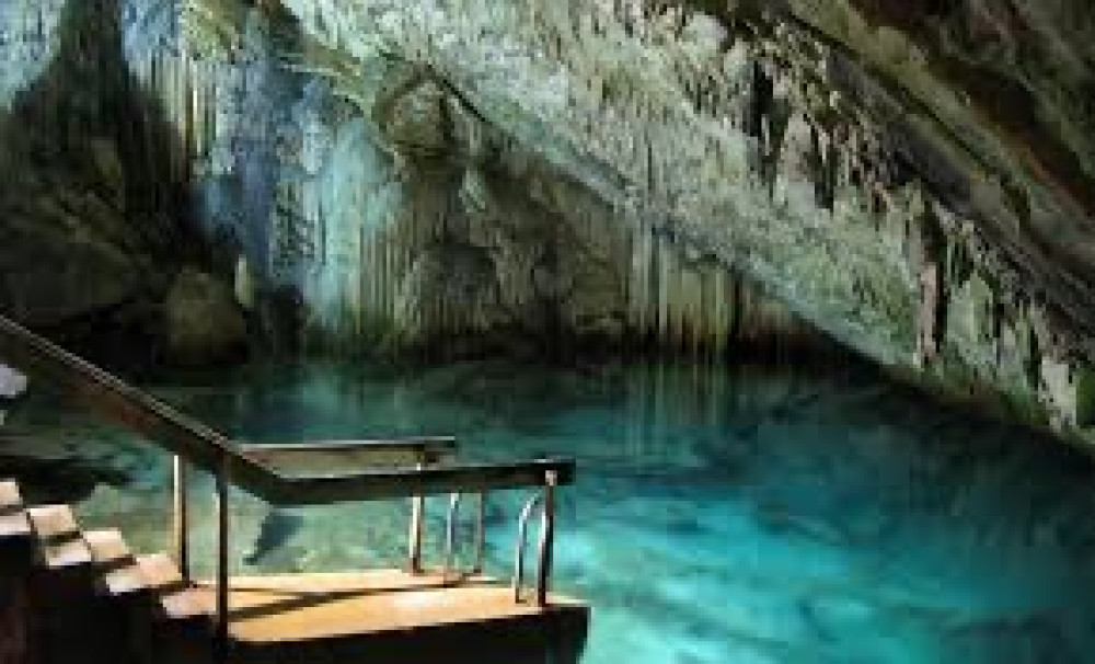Swamp Safari and Green Grotto Caves from Montego Bay