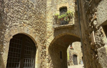 YANNAT TRAVEL GROUP6