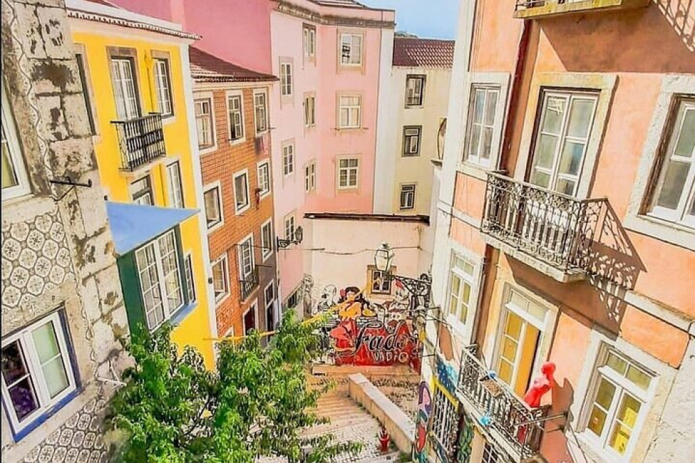 Lisbon Customizable Private Tour with Transportation