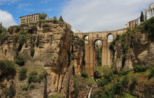 YANNAT TRAVEL GROUP1