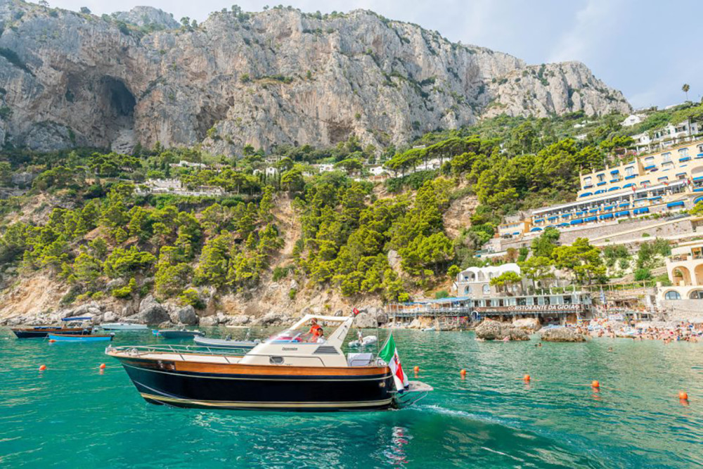 Capri select boat tour From Sorrento