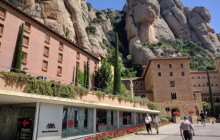 YANNAT TRAVEL GROUP3