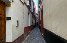 YANNAT TRAVEL GROUP9