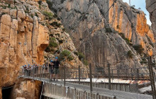 YANNAT TRAVEL GROUP3