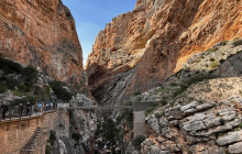 YANNAT TRAVEL GROUP6