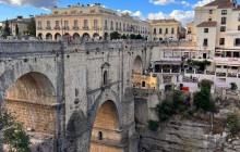 YANNAT TRAVEL GROUP2