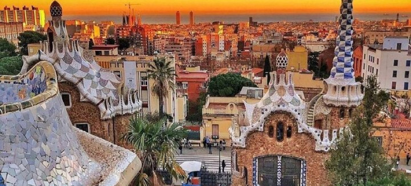 Wonders of Gaudi: Park Guell & Sagrada Familia Private Tour, photo 2 of 7