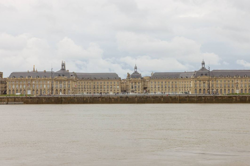 Wanderer Footsteps - Your friend in Bordeaux