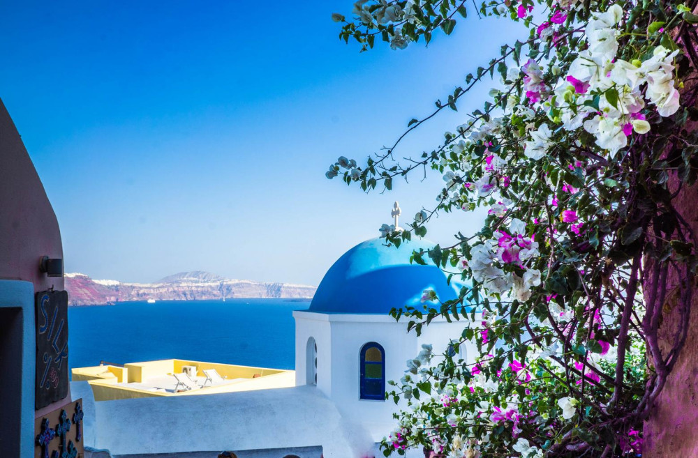 Private All-Inclusive Transportation Package in Santorini
