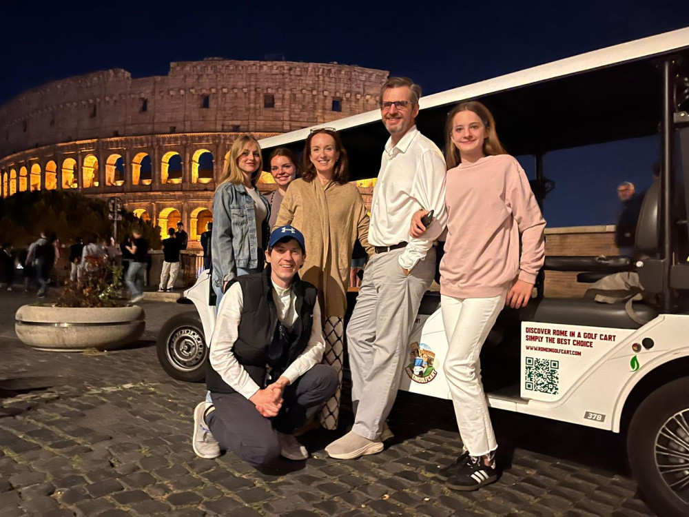 Rome: Private Golf Cart Nighttime Sightseeing Tour with Aperitivo