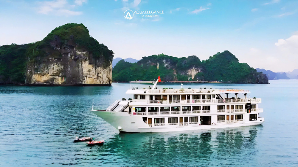 2 Day/1 Night Halong Bay Cruise with Sung Sot Cave, Swim, & Transfer
