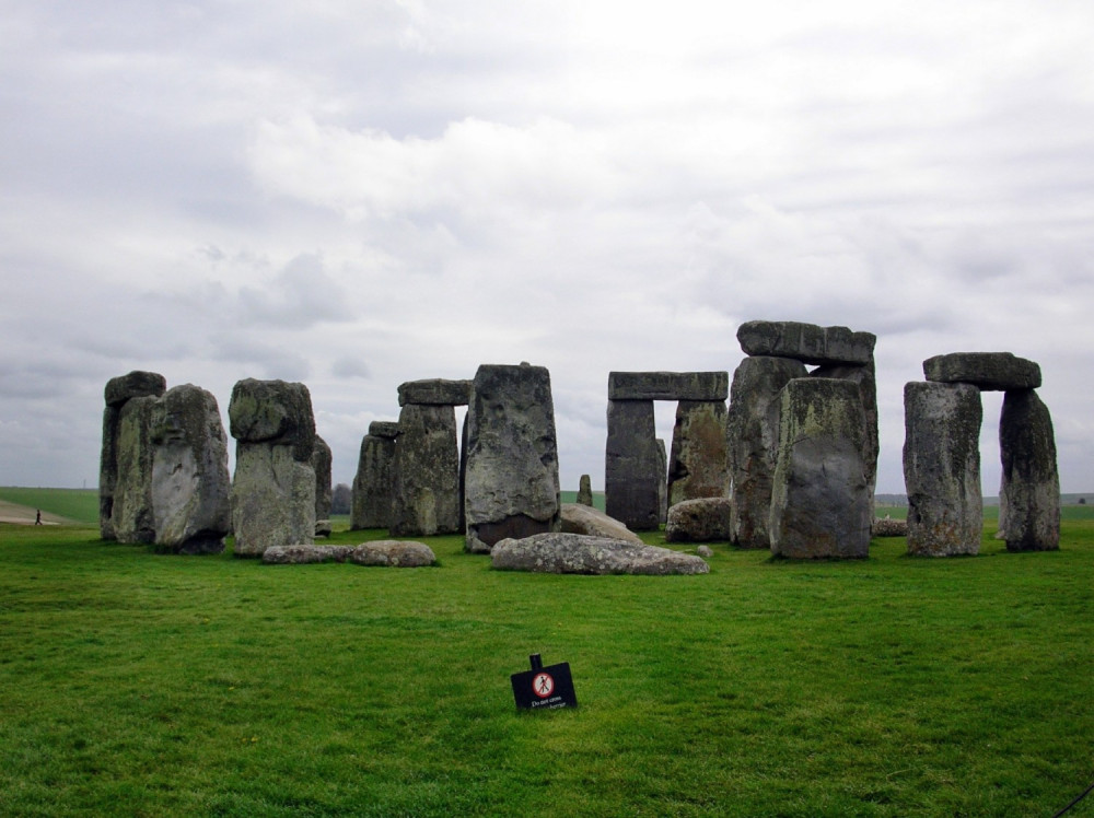 London Private Access to Stonehenge & Windsor Open Top Bus Tour