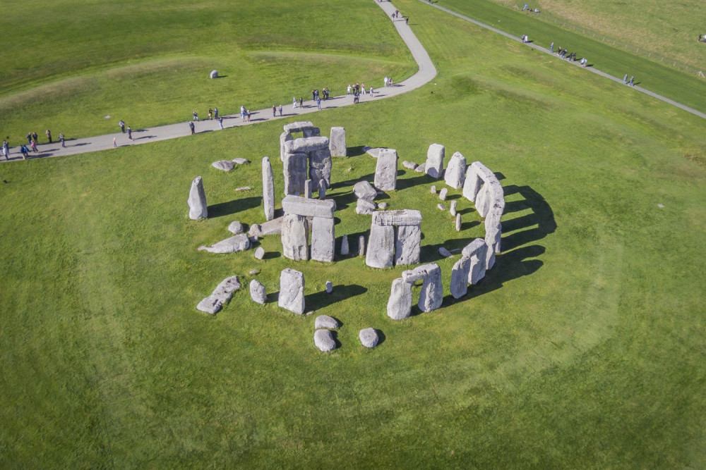 London Private Access to Stonehenge & Windsor Open Top Bus Tour
