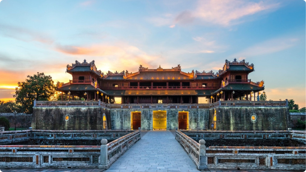 Hue City Tour Khai Dinh Tomb- Imperial Citadel- Thien Mu Pagoda