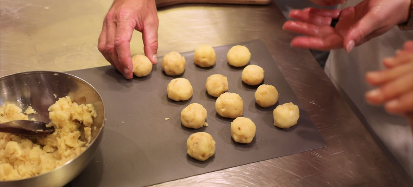 Cooking Class with Dinner in The Heart of Florence