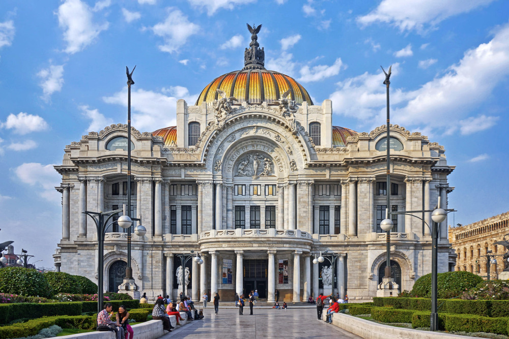 Private Tour Palaces & Historical Buildings CDMX