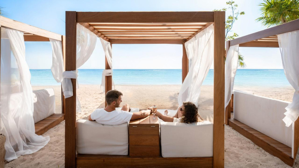 Cozumel: Day Pass Access at KUZÁ Beach & Adventure Park