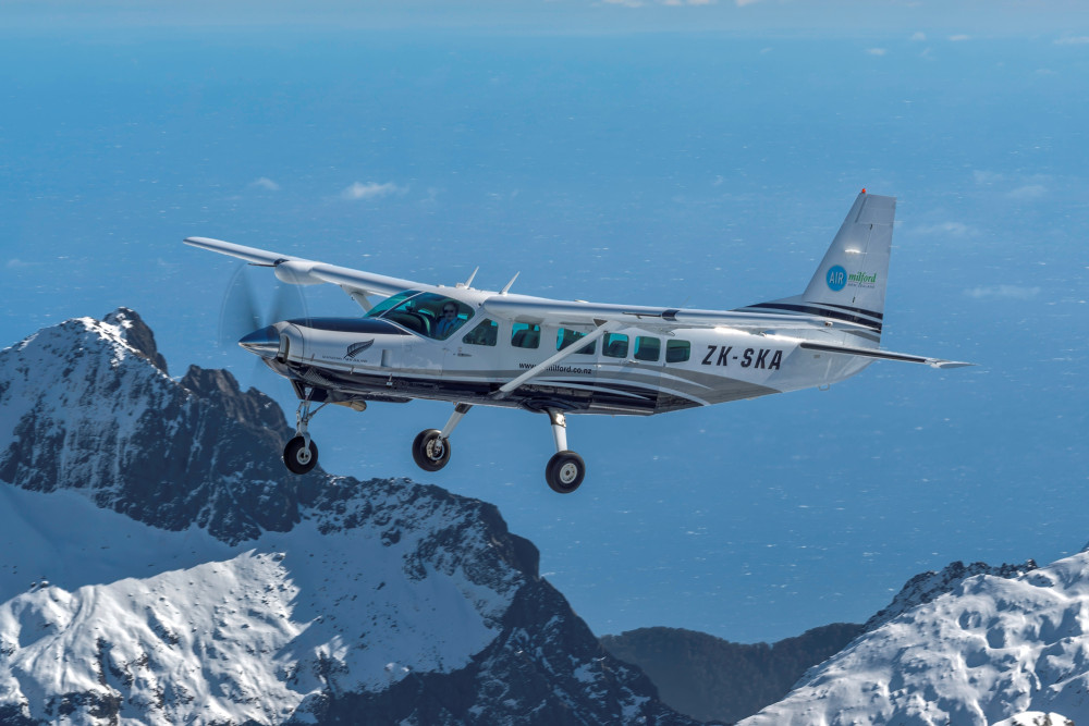 Milford Sound Fly / Nature Cruise / Fly - 9.30am