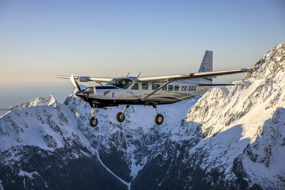 Milford Sound Fly / Nature Cruise / Fly - 11.30am